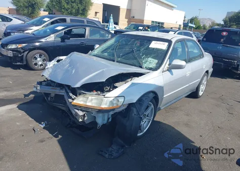 2002 Honda Accord 2.3 Lx z USA, uszkodzony, nr VIN JHMCG66572C015366